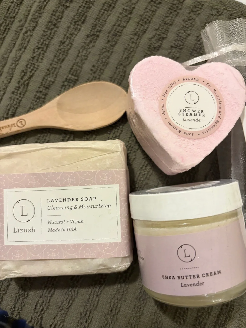 Lizush Natural Bath & Body Care